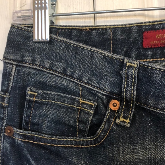 Express Mia Ultra Skinny Jeans - Picture 2 of 5